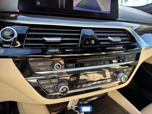 Used 2019 BMW 530i xDrive AWD/4WD image 51