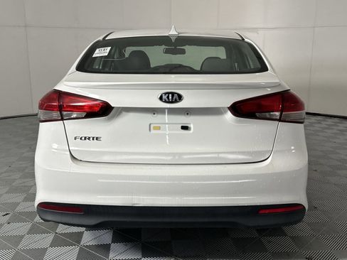 Used 2017 Kia Forte LX FWD image 7