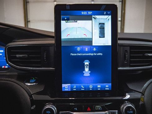 Used 2021 Ford Explorer ST w/ ST Street Pack image 28