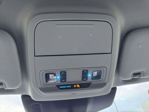 Used 2023 Ford Explorer XLT w/ Equipment Group 202A image 30