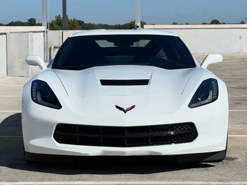 Used 2019 Chevrolet Corvette Stingray Coupe w/ Carbon Flash Badge Package image 4