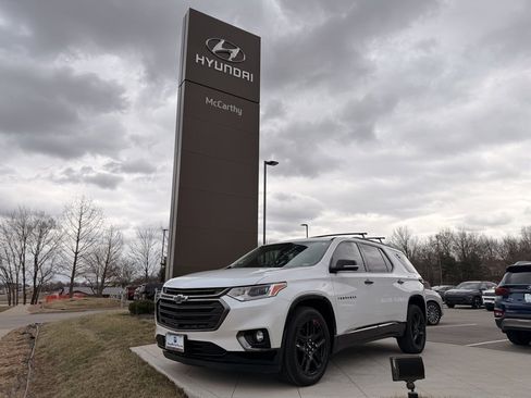 Used 2020 Chevrolet Traverse Premier w/ Redline Edition image 1