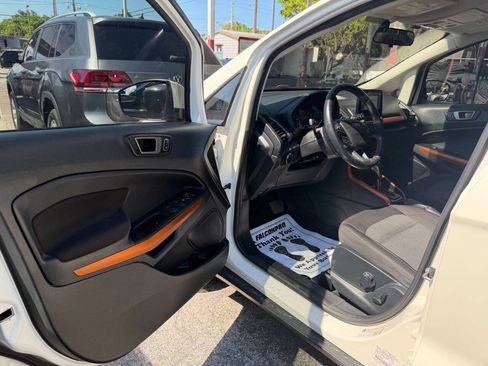 Used 2021 Ford EcoSport SE w/ SE Appearance Package FWD image 8