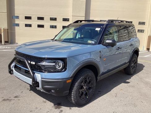 New 2025 Ford Bronco Sport Badlands w/ Sasquatch Badlands Package AWD/4WD image 3