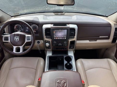 Used 2014 RAM 1500 Laramie image 24