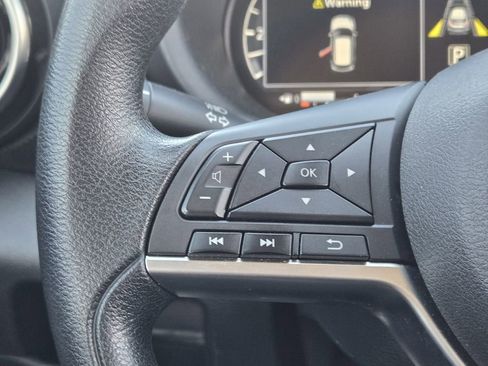 Used 2022 Nissan Kicks SV image 36