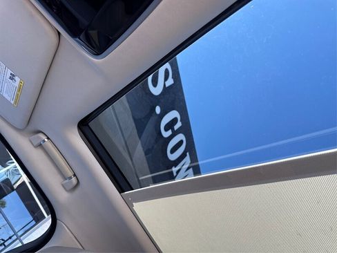 Used 2019 Land Rover Range Rover HSE image 35