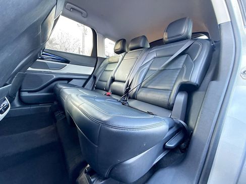 Used 2024 Lincoln Nautilus Reserve image 27