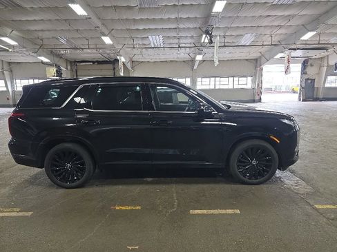 Used 2024 Hyundai Palisade Calligraphy AWD/4WD image 2