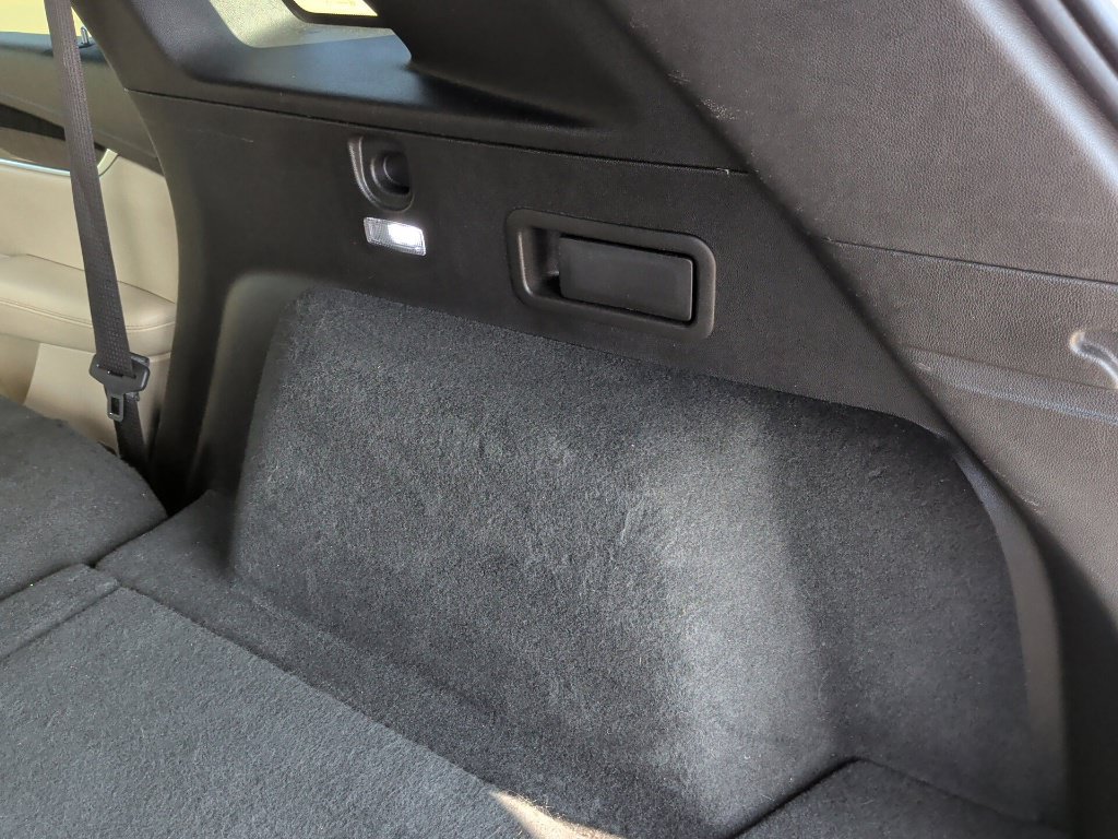 Used 2019 Cadillac XT5 FWD image 39