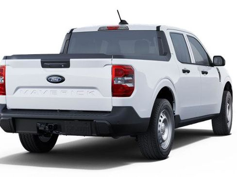 New 2025 Ford Maverick XL image 4