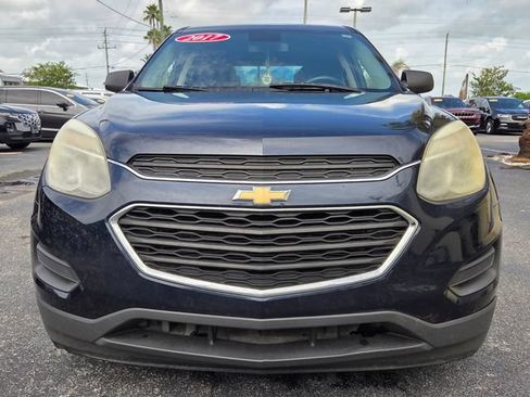 Used 2017 Chevrolet Equinox LS FWD image 2
