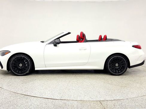 Used 2024 Mercedes-Benz CLE 450 4MATIC Cabriolet image 8