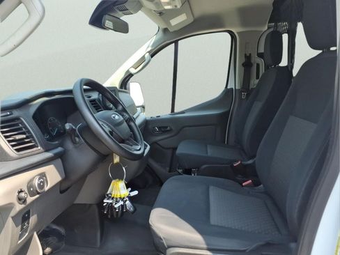 Used 2023 Ford Transit 250 Low Roof AWD w/ Exterior Upgrade Package image 18