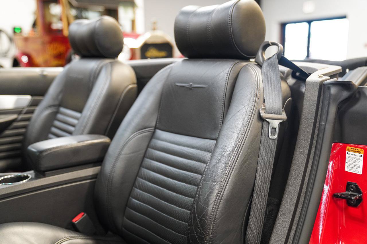 Used 2002 Ford Thunderbird RWD image 22