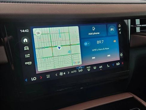 New 2025 Lincoln Navigator Reserve image 11