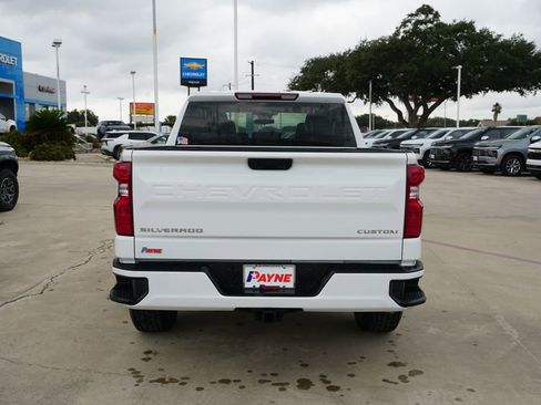 New 2025 Chevrolet Silverado 1500 Custom image 8