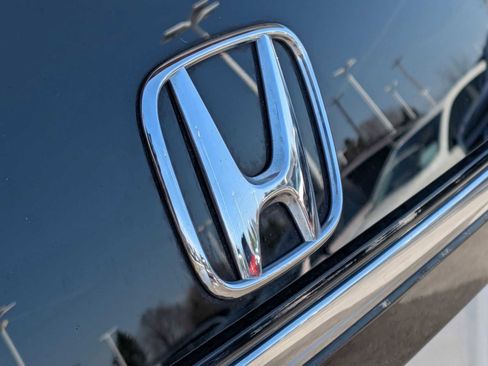 Used 2018 Honda Clarity Touring image 12