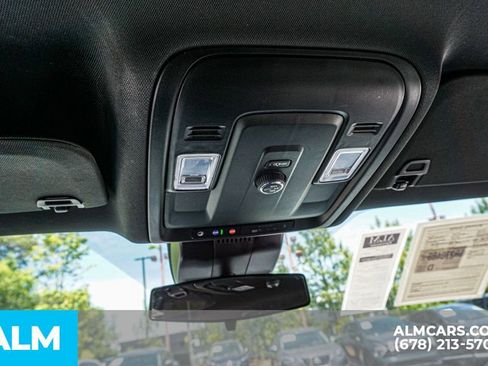 Used 2025 Chevrolet Tahoe LT AWD/4WD image 35