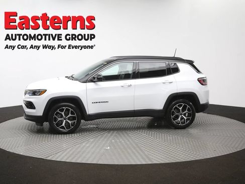 Used 2025 Jeep Compass Limited AWD/4WD image 58