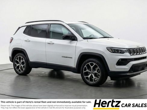 Used 2025 Jeep Compass Limited image 1