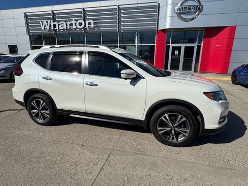 Used 2020 Nissan Rogue SV w/ Sun & Sound Touring Package image 7