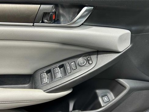 Used 2020 Honda Accord LX image 14
