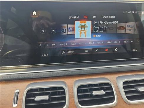 Used 2022 Mercedes-Benz GLS 450 4MATIC image 26