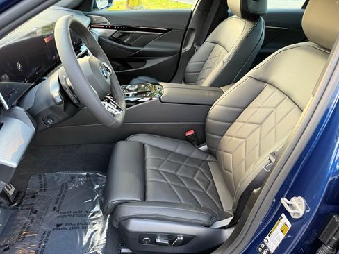 New 2026 BMW 530i xDrive w/ M Sport Package image 20