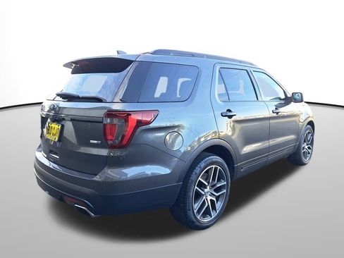 Used 2017 Ford Explorer Sport image 6