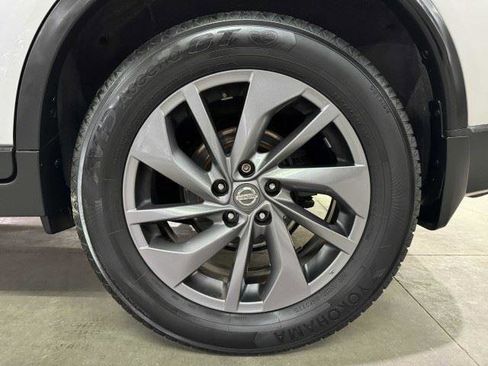 Used 2016 Nissan Rogue SL w/ SL Premium Package FWD image 13