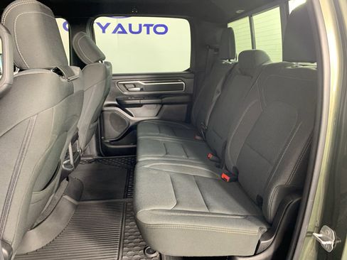 Used 2021 RAM 1500 Big Horn RWD image 32