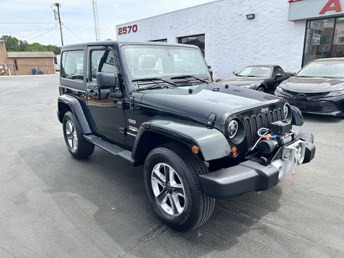 Used 2012 Jeep Wrangler Sahara w/ Connectivity Group AWD/4WD image 3