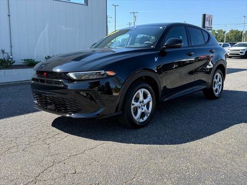 Certified 2025 Dodge Hornet GT w/ Cold Weather Group image 7