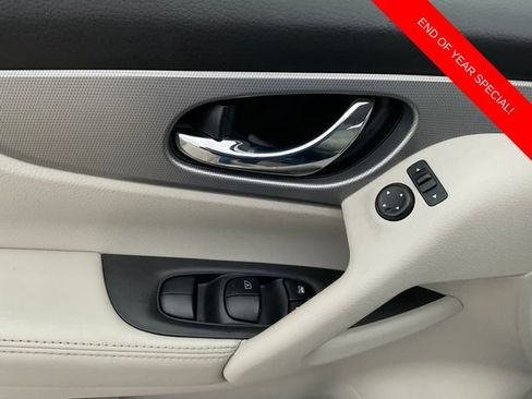 Used 2020 Nissan Rogue Sport SL image 12