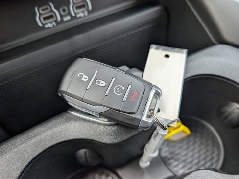 New 2026 RAM 1500 4x4 Crew Cab image 18