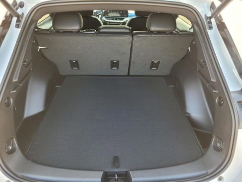 New 2025 Chevrolet Equinox EV LT image 7