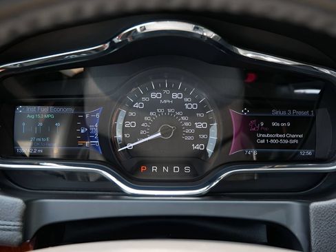 Used 2015 Lincoln MKT AWD w/ Equipment Group 201A image 21