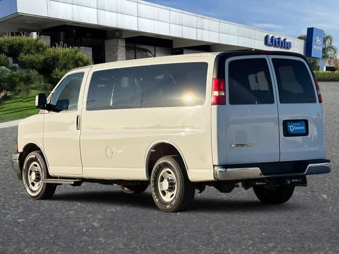 Used 2017 Chevrolet Express 3500 LT w/ LT Preferred Equipment Group image 7