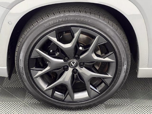 Certified 2025 Lexus TX 500h AWD w/ Technology Package image 22