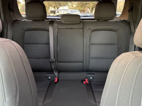 Used 2025 Chevrolet Equinox LT image 38