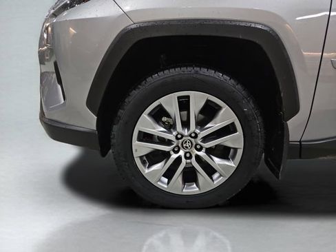 Used 2024 Toyota RAV4 XLE Premium image 15