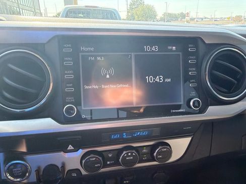 Used 2023 Toyota Tacoma SR5 RWD image 12