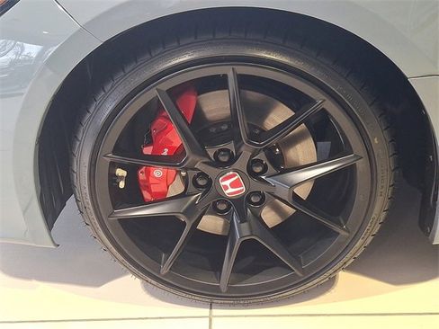 Used 2024 Honda Civic Type R image 8