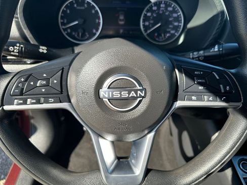 Used 2025 Nissan Sentra SV FWD image 28