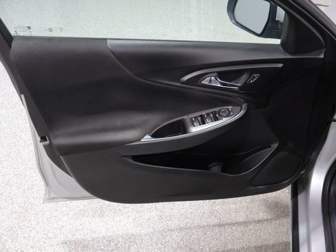 Used 2016 Chevrolet Malibu LT FWD image 13