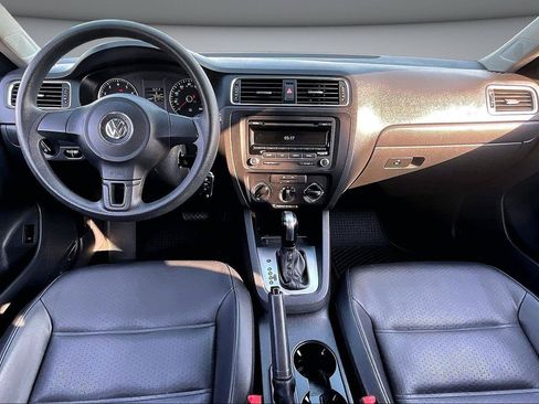 Used 2014 Volkswagen Jetta SE FWD image 8