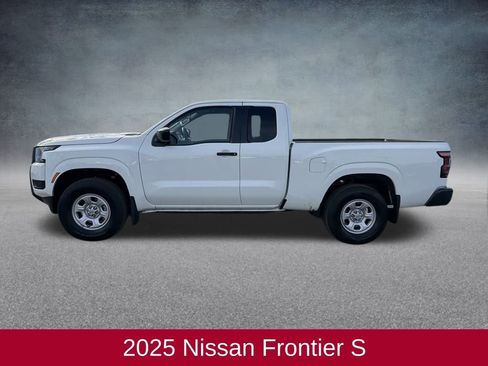 Used 2025 Nissan Frontier S image 3