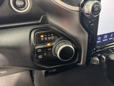 Used 2024 RAM 2500 Big Horn w/ Night Edition image 19