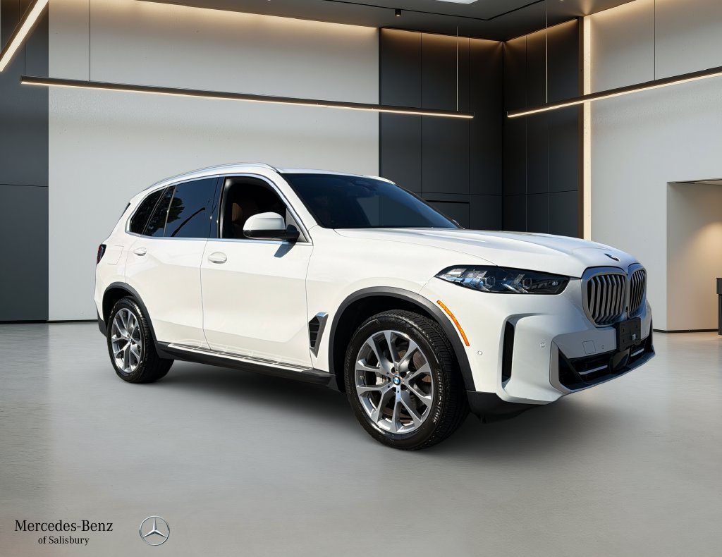 Used 2026 BMW X5 xDrive40i AWD/4WD image 3
